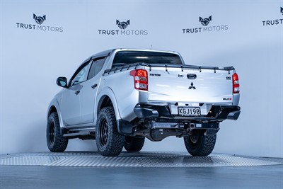 2016 Mitsubishi Triton - Thumbnail