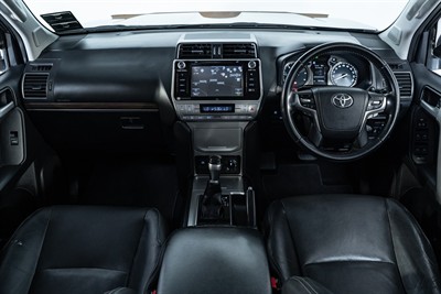 2018 Toyota Landcruiser Prado - Thumbnail