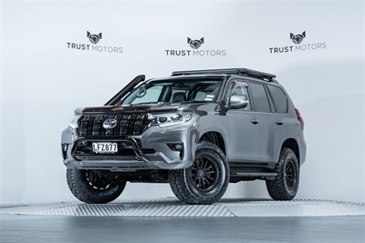 2018 Toyota Landcruiser Prado - Thumbnail