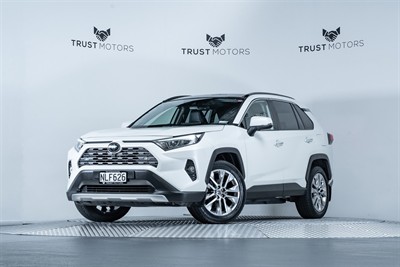 2021 Toyota Rav4 - Thumbnail