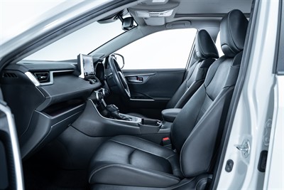 2021 Toyota Rav4 - Thumbnail