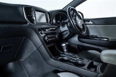 2016 Kia Sportage - Thumbnail