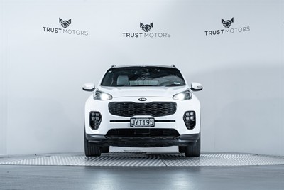 2016 Kia Sportage - Thumbnail