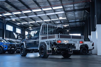 2022 Toyota Landcruiser - Thumbnail
