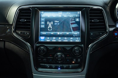 2019 Jeep Grand Cherokee - Thumbnail