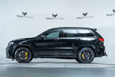 2019 Jeep Grand Cherokee - Thumbnail