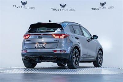 2018 Kia Sportage - Thumbnail