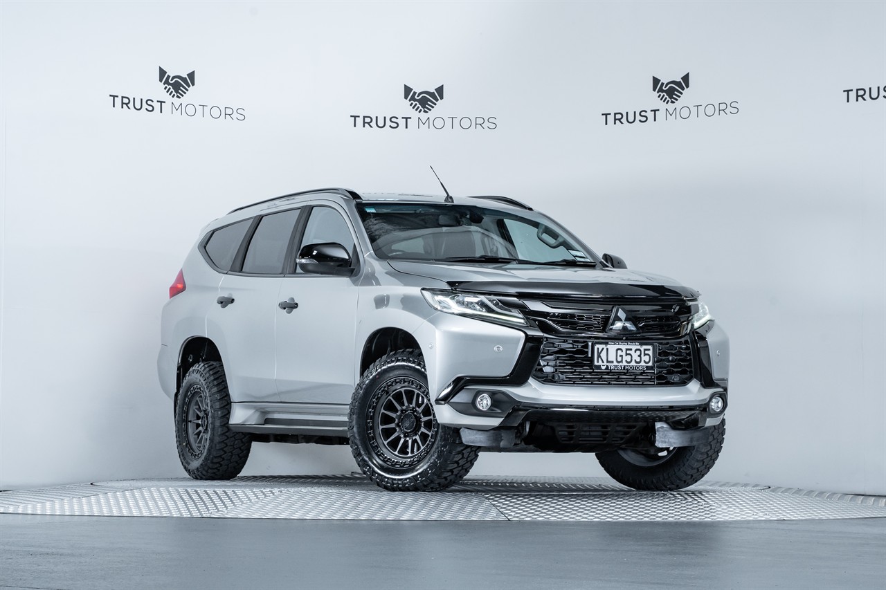 2017 Mitsubishi Pajero Sport