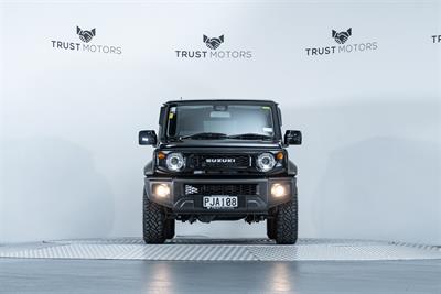 2022 Suzuki Jimny - Thumbnail