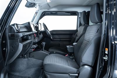 2022 Suzuki Jimny - Thumbnail