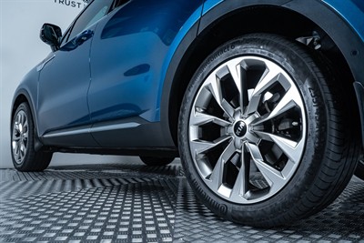 2020 Kia Sorento - Thumbnail