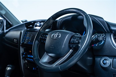2021 Toyota Fortuner - Thumbnail