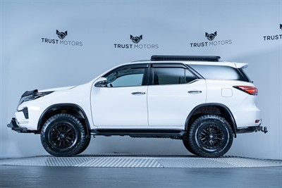 2021 Toyota Fortuner - Thumbnail