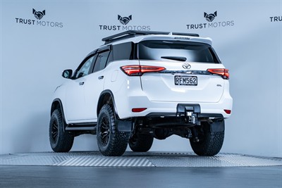 2021 Toyota Fortuner - Thumbnail