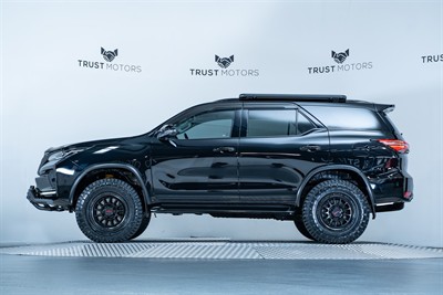 2021 Toyota Fortuner - Thumbnail