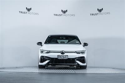 2022 Volkswagen Golf - Thumbnail