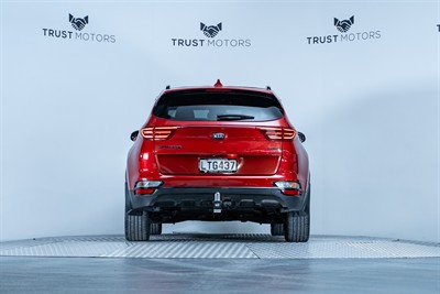 2018 Kia Sportage - Thumbnail