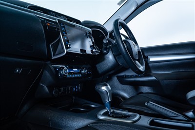2021 Toyota Hilux - Thumbnail