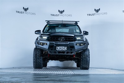 2021 Toyota Hilux - Thumbnail