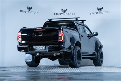 2021 Toyota Hilux - Thumbnail