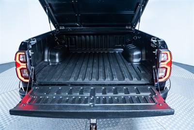 2021 Toyota Hilux - Thumbnail