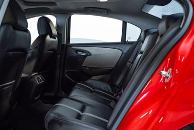 2014 Holden Commodore - Thumbnail