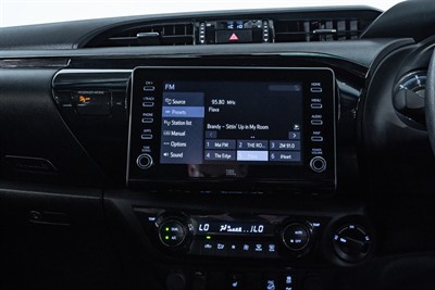 2023 Toyota Hilux - Thumbnail