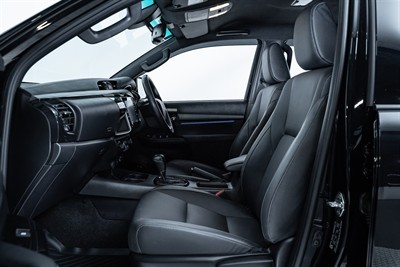 2023 Toyota Hilux - Thumbnail