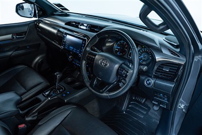 2021 Toyota Hilux - Thumbnail