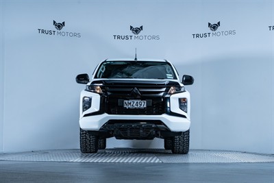2021 Mitsubishi Triton - Thumbnail
