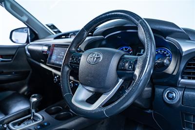 2017 Toyota Hilux - Thumbnail