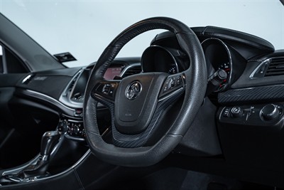 2017 Holden Commodore - Thumbnail