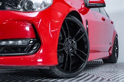 2017 Holden Commodore - Thumbnail