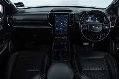 2023 Ford Everest - Thumbnail