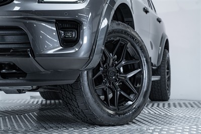 2023 Ford Everest - Thumbnail