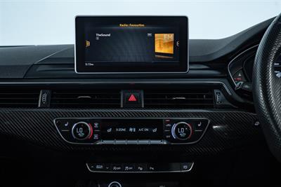 2018 Audi RS4 - Thumbnail