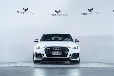 2018 Audi RS4 - Thumbnail