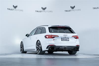 2018 Audi RS4 - Thumbnail