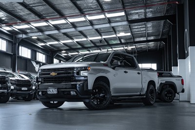 2022 Chevrolet Silverado - Thumbnail