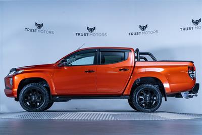 2020 Mitsubishi Triton - Thumbnail