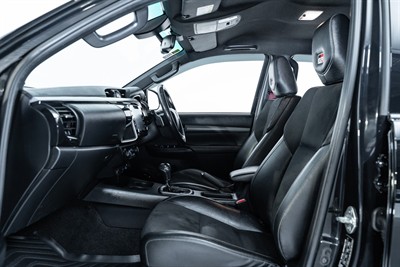 2023 Toyota Hilux - Thumbnail