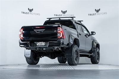 2023 Toyota Hilux - Thumbnail