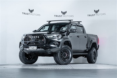2023 Toyota Hilux - Thumbnail