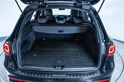2019 Mercedes-Benz GLC 300 - Thumbnail