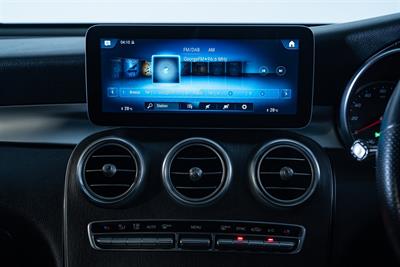 2019 Mercedes-Benz GLC 300 - Thumbnail