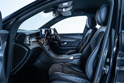 2019 Mercedes-Benz GLC 300 - Thumbnail