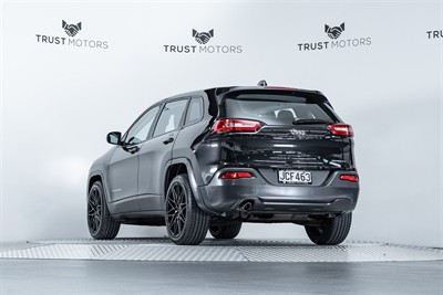 2015 Jeep Cherokee - Thumbnail