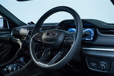 2023 Jeep Grand Cherokee - Thumbnail