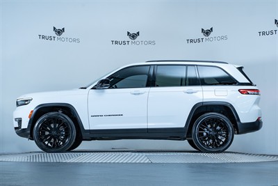 2023 Jeep Grand Cherokee - Thumbnail