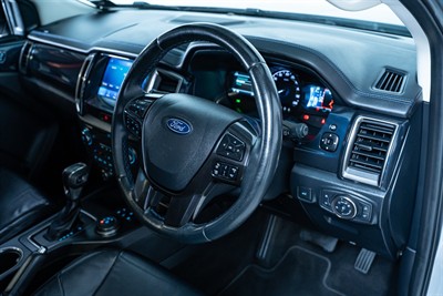 2020 Ford Everest - Thumbnail
